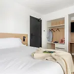 מלון דירות B48 Feria 4*