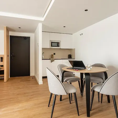 Apartahotel B48 Feria Valencia