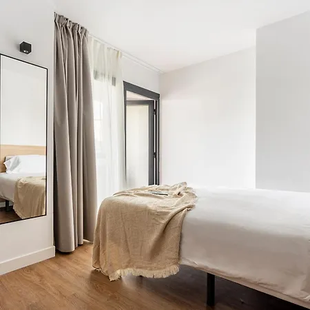 B48 Feria Apartahotel Valencia